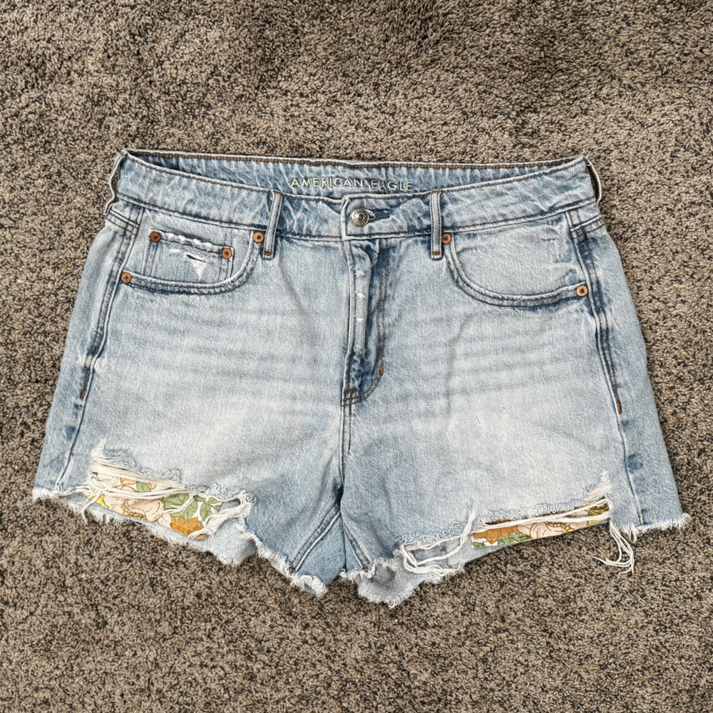 american eagle distressed jean shorts